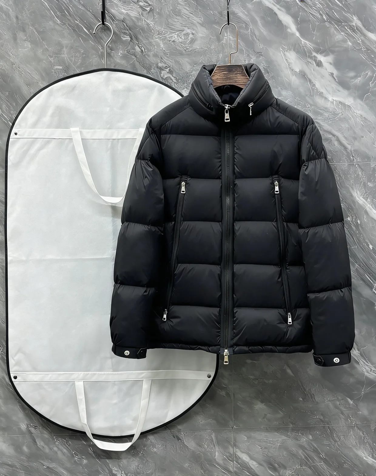 Winter Glossy Puffer Jacket Men Stand Collar Zipper Warm Down Coat Casual Loose Outerwear