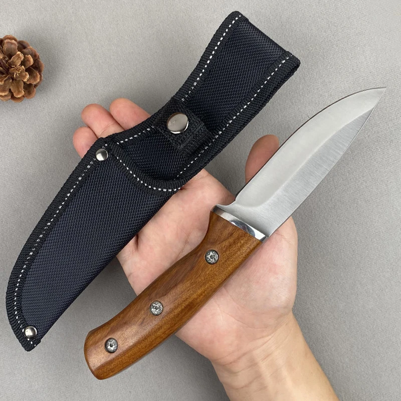 

Portable High Hardness Home Use Kitchen Knife Set with Brown Solid Wood Handle And Sheath