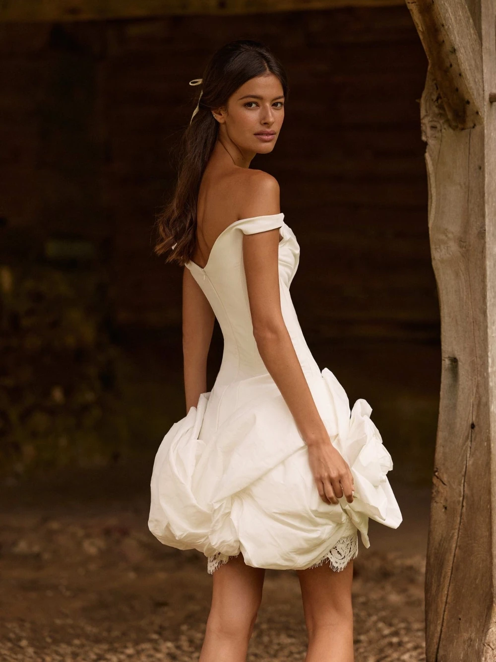 Romantic Bubble Skirt With 3D Flower Wedding Dress Classy Off Shoulder Customized Lace Trim Bridal Gown Bride Shower Party