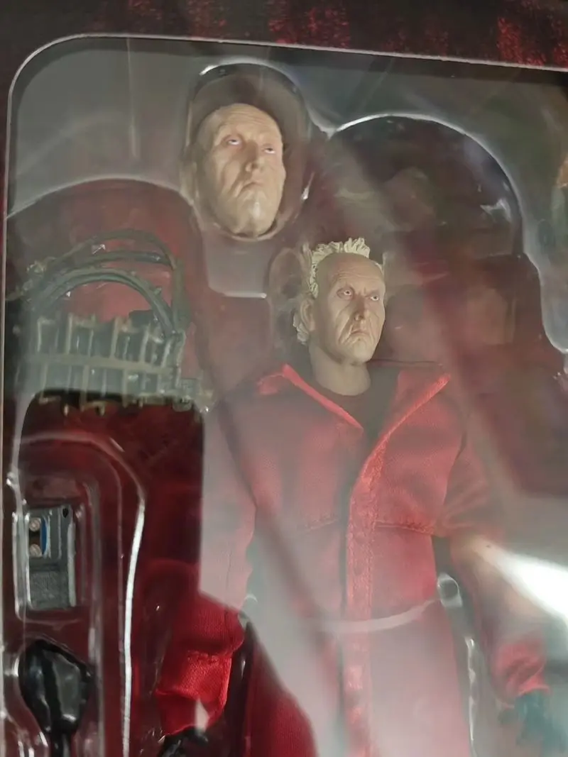 NECA 60612 เลื่อย Figuras อะนิเมะจิ๊กซอว์สีแดง Robe GK รูปปั้นมังงะตุ๊กตาของเล่นชุดเครื่องประดับฮาโลวีน Action Figure ของขวัญเด็ก