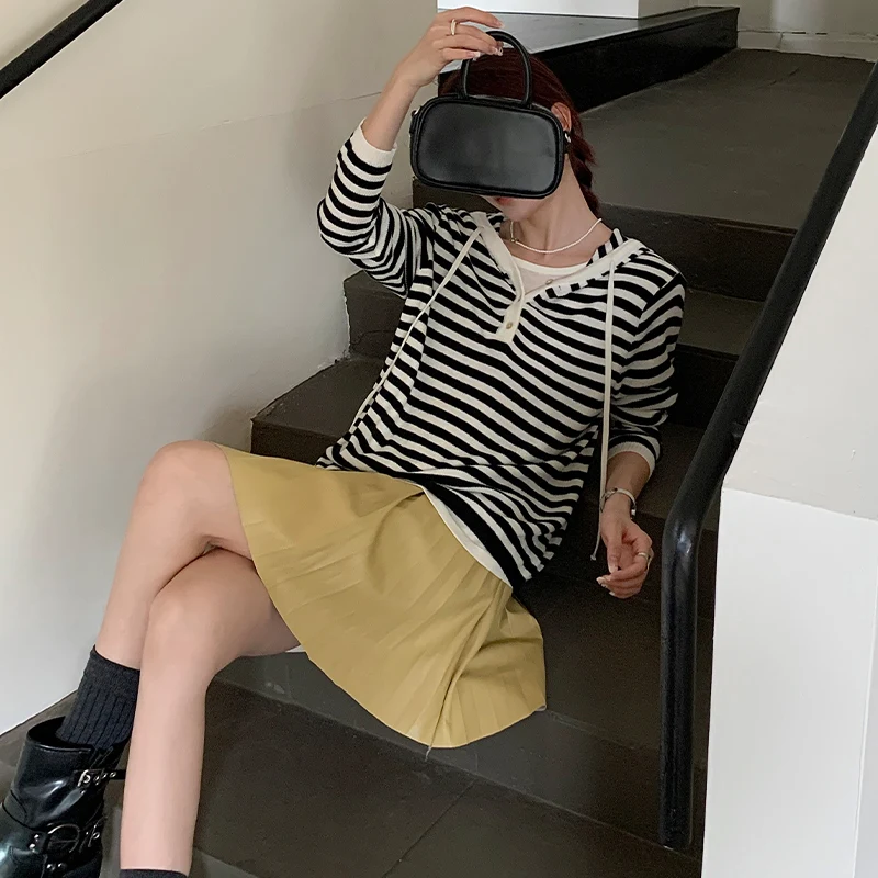 Damska bluza z kapturem z wełny owczej na wiosnę i jesień, nowa, w paski, z długim rękawem, zapinana na pół guzika, luźna, codzienna, elastyczna bluza/top.