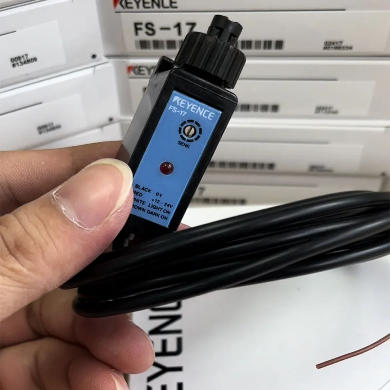 FS-17 Nuovo sensore amplificatore in fibra ottica KEYENCE originale, disponibile