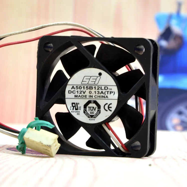 

SEI A5015B12LD 12V 0.13A 5cm 5015 Double Ball Ultra-Quiet Cooling Fan