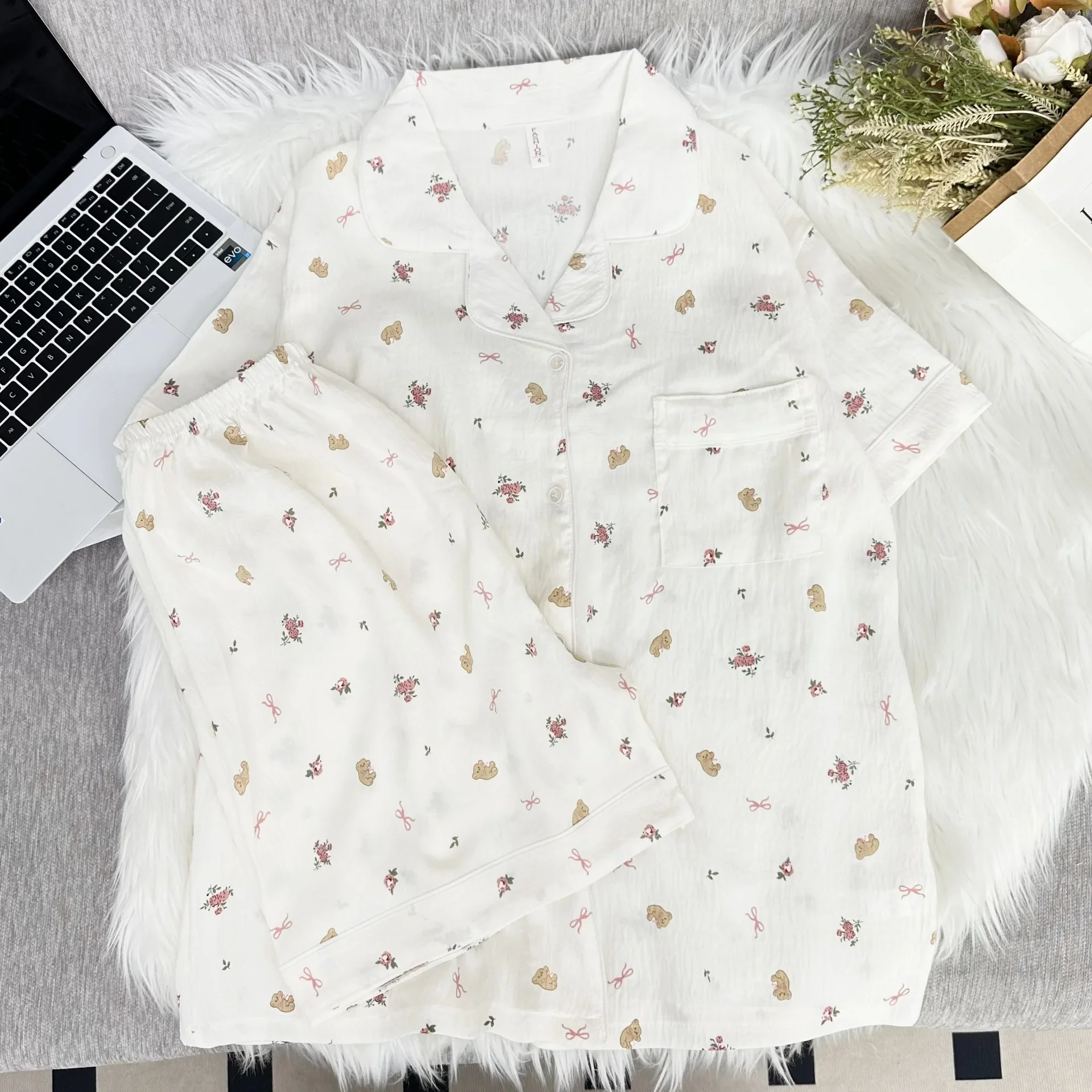 Minimally Designed Sleepwear for Women in Summer Featuring Loose Floral Shortsleeved Shorts and Thin Home Outfit Set Homewear 3