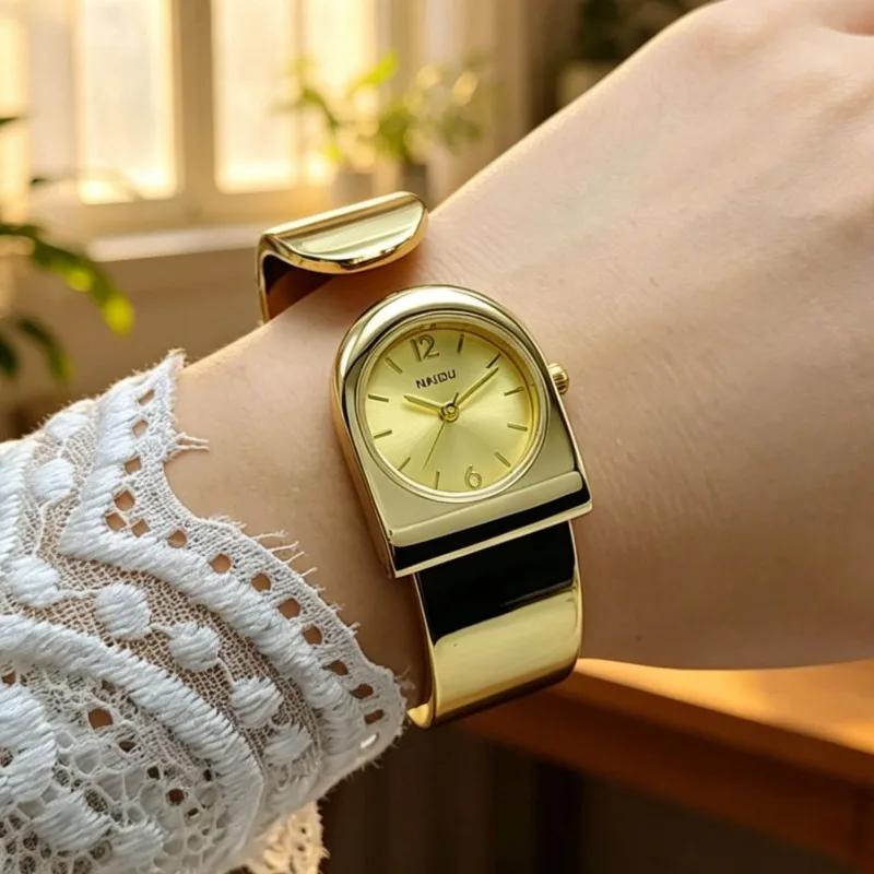 Brand Women Bracelet Watch Ladies Luxury Quartz Watch Gift  Relojes Para Mujer Fashion Gold Watch Open Bracelet Wristwatches