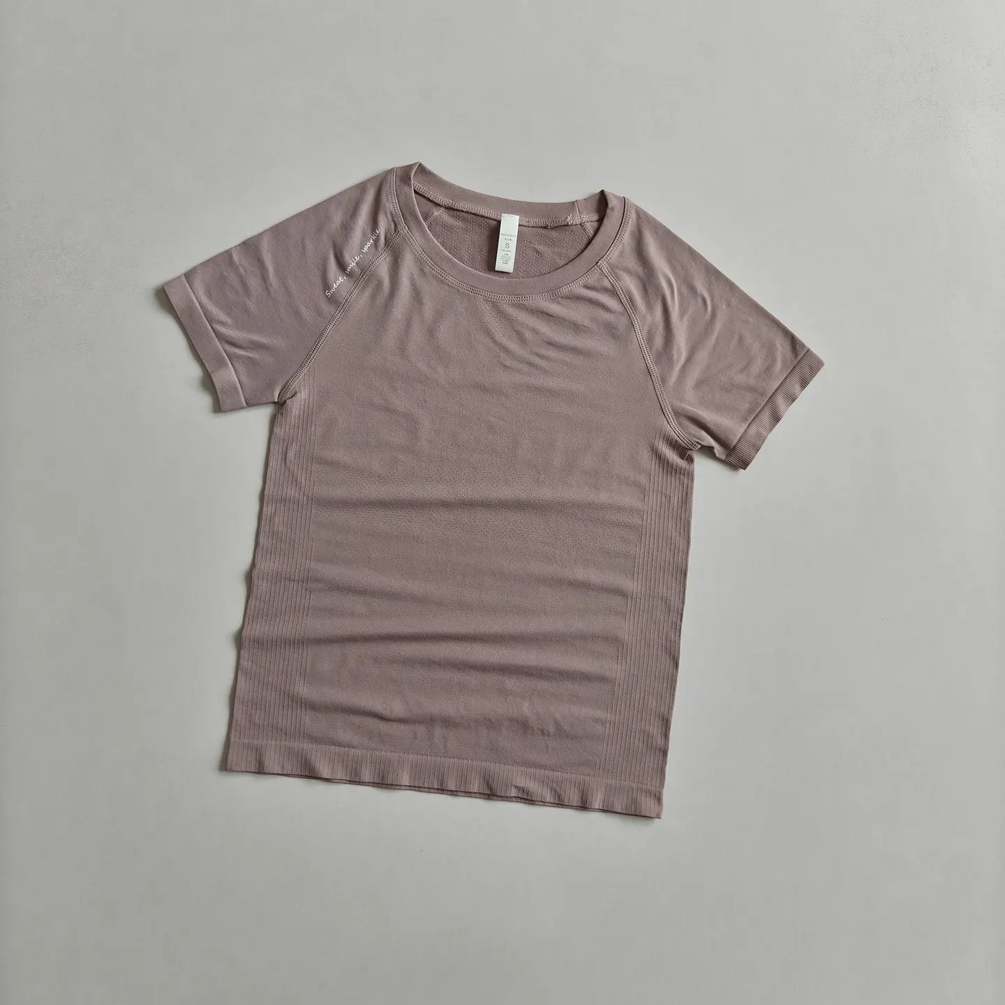 Sommer-Sport-Kurzarmshirts Fitness Outdoor Schnelltrocknende Yoga-Bekleidung Damen-Lauf-Top Schlankmachendes Atmungsaktives Stretch-T-Shirt – Detail 3