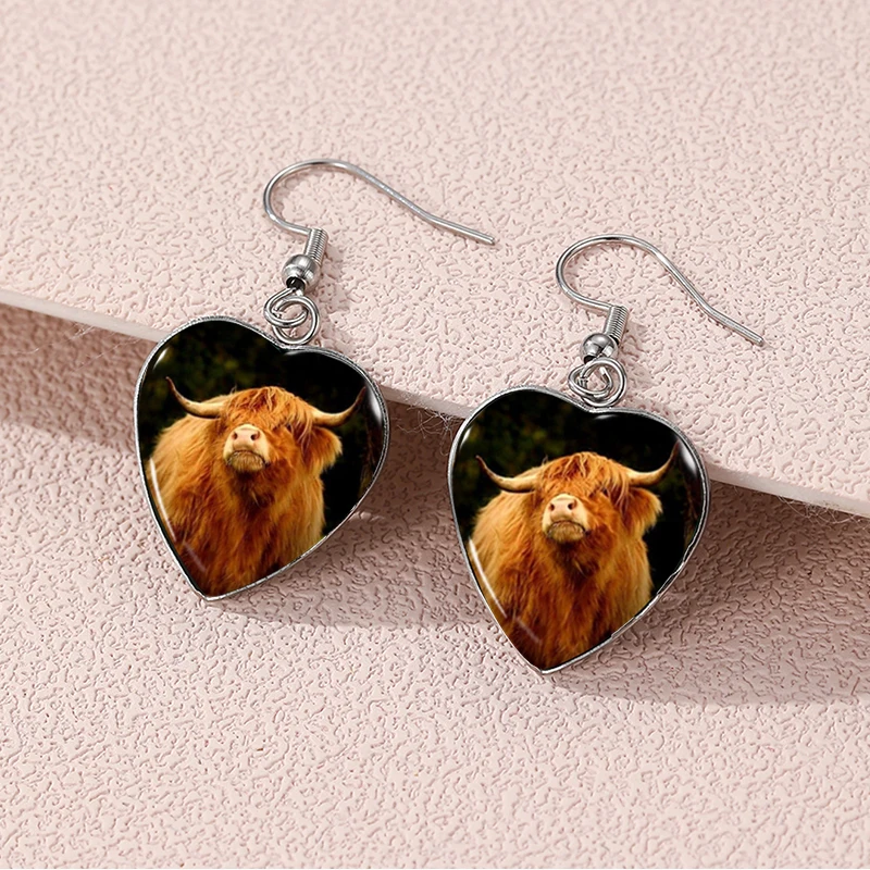 2024 New Highland Cow Dangle Earring Heart Shaped Earrings Handmade Glass Dome Jewelry