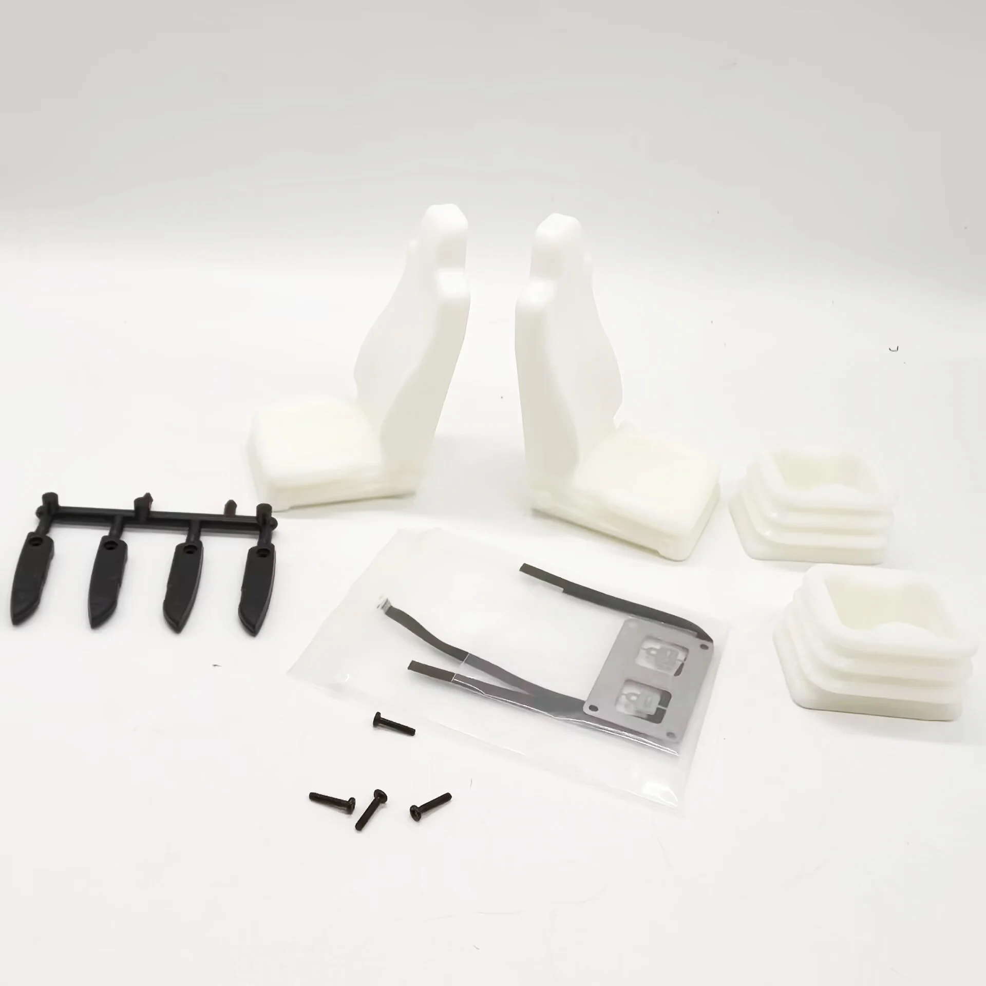 

RC 1/14 Interior Seat for Tamiya Dump Truck Tipper Trailer for SCANIA 770S VOLVO BENZ MAN TGX Truck DIY Parts