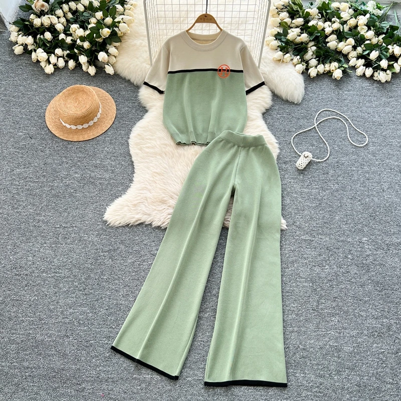 

Knitted Two-Piece Women's Summer Korean Fashion Color Blocked Round Neck Short Sleeved Top High Waist Wide Leg Pants Set