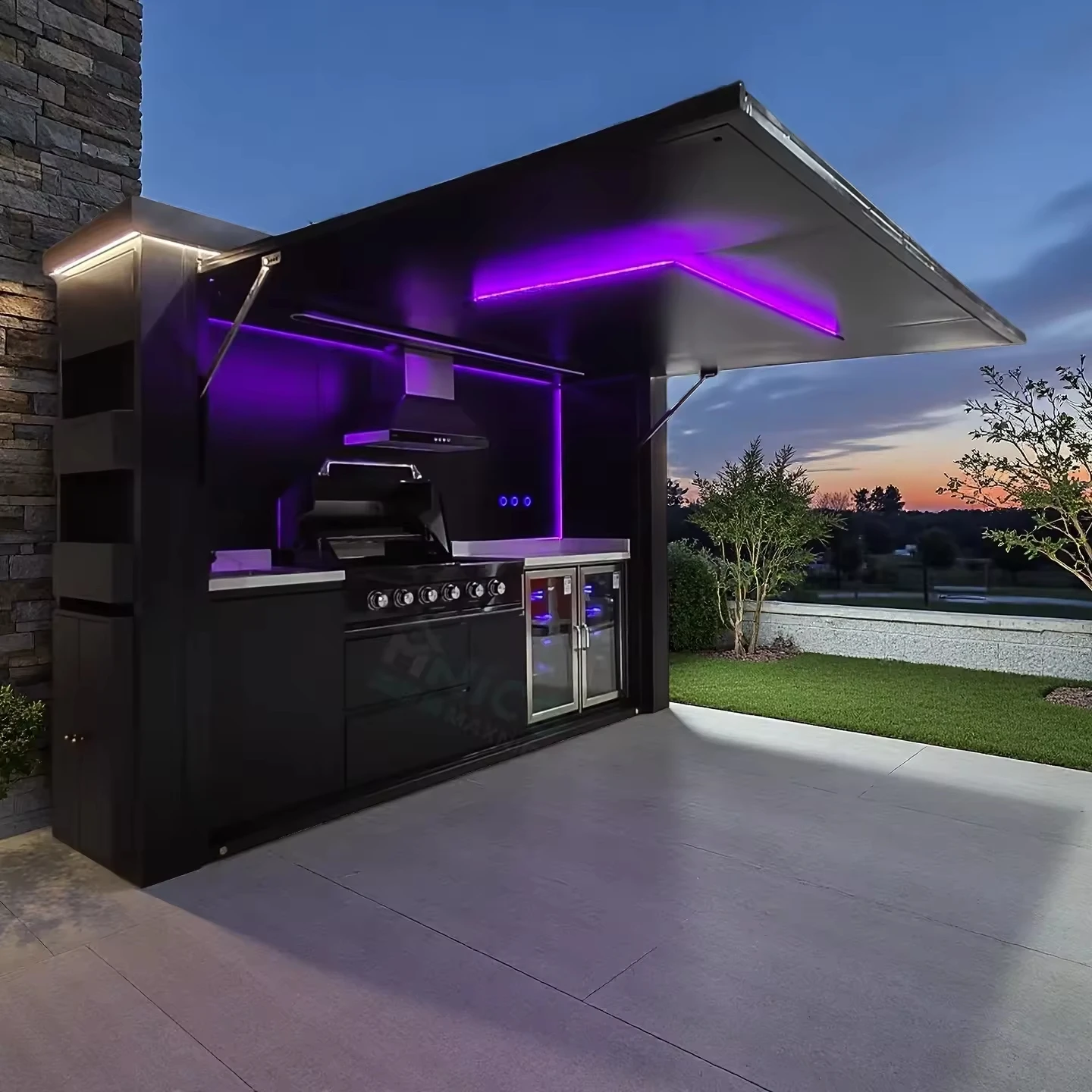 Garden Kitchen with Modular Cabinets and Grill Island Outdoor Kitchen Cabinets Aluminum casing LED Custom kitchenware