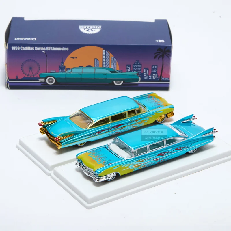 New In Stock Mechanic 1:64 Extended Cadillac Rocket Car Alloy Miniature Diecast Cadillac Ornaments Custom Toys Kids Gift