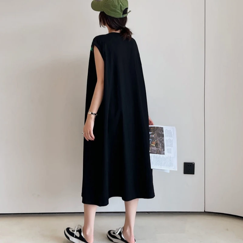 แฟชั่นO-คอพิมพ์สีตัวอักษรแขนกุดลําลองSundressเสื้อผ้าหญิง 2025 ฤดูร้อนหลวมAll-Matchเสื้อยืดชุด