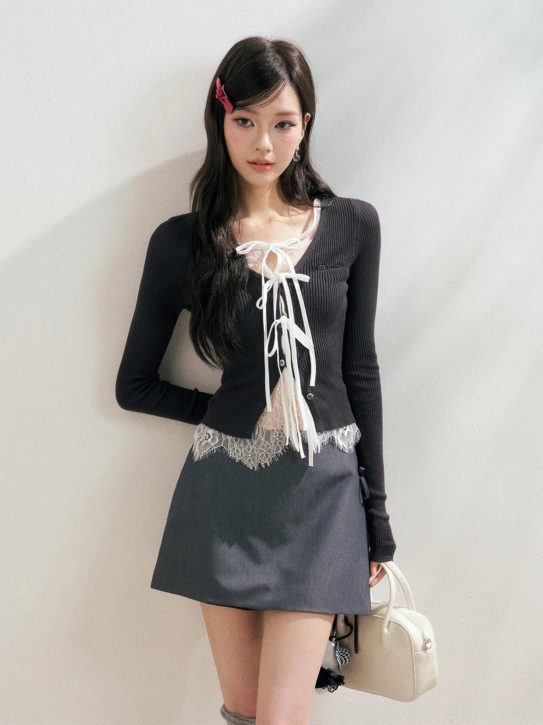 

Deep ey Lace Splice Knot Two-Piece Knitted Top Pure Desire Sle Slim Fit V-Ne ort Length Casual Commute Faion