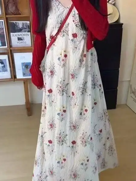 

Летний новый тонкий длинный кардиган для защиты от солнца, стройнящий комплект с цветочным принтом и бретельками, женский модный комплект с V-образным вырезом и длинными брюками