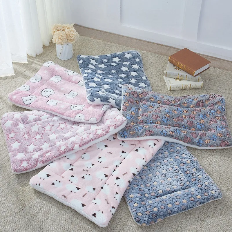 Winter Pet Fleece Warm Bed Mats Dogs Soft Cute Print Nest Pad Kitten Puppy Portable Travel Sleep Pad Indoor Washable Cat Blanket