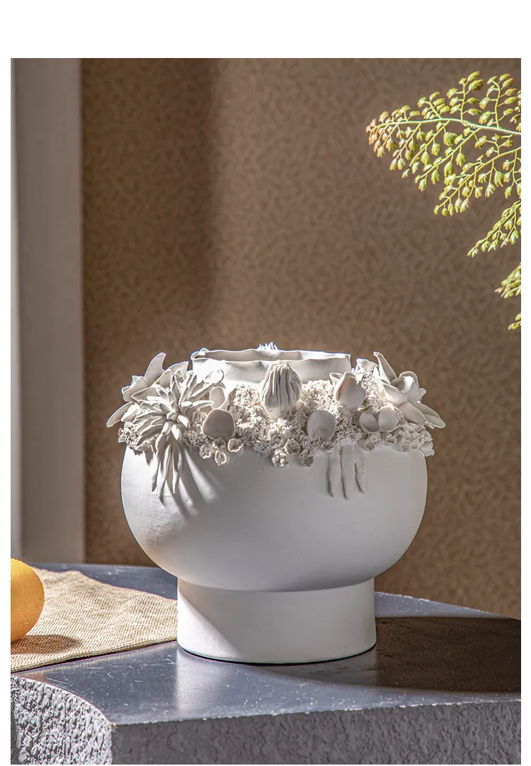 Nordic creative hand-squeezed flower ceramic vase, living room ornament with dried flowers home decoration craft flower utensils