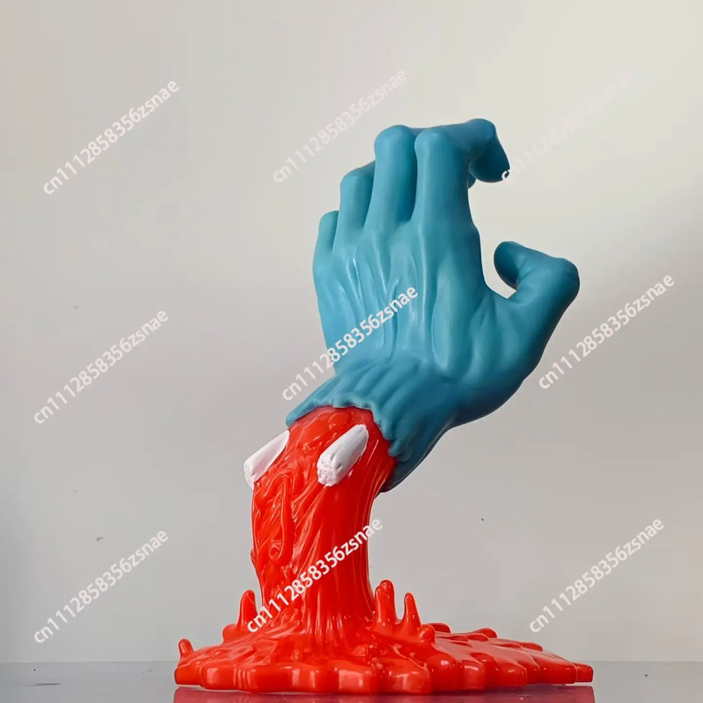 Medieval screamer hand classic skateboard shouting hand toy model ornament