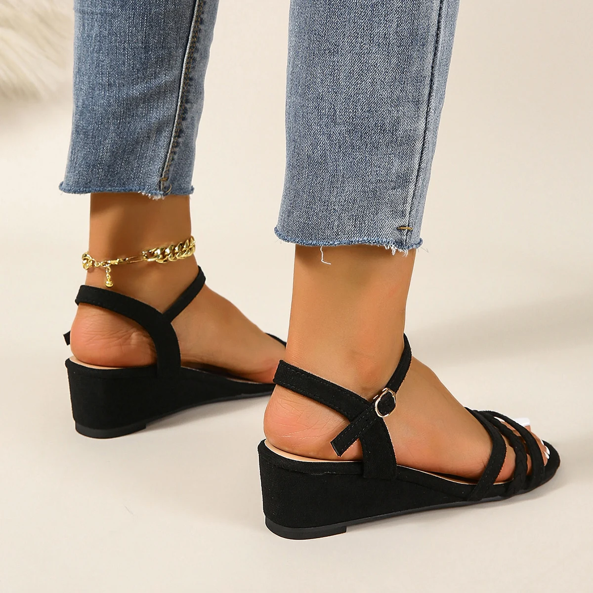 夏ラウンドトゥ浅い口厚底ミッドヒールサンダルファッショナブルな新しい快適なカジュアルサンダル女性のアウトドアウェア