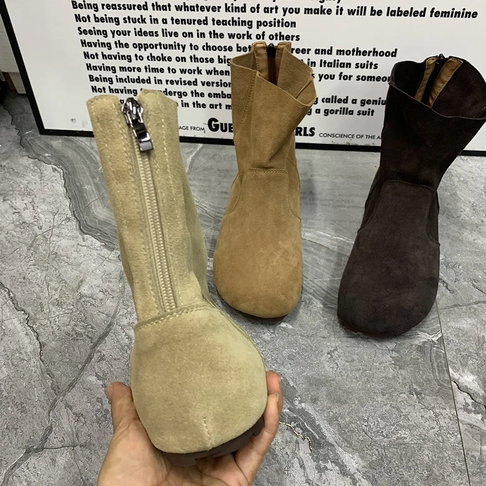 Botas de nieve de cuero antideslizantes para mujer, zapatos de felpa, informales, talla grande, a la moda, Otoño e Invierno