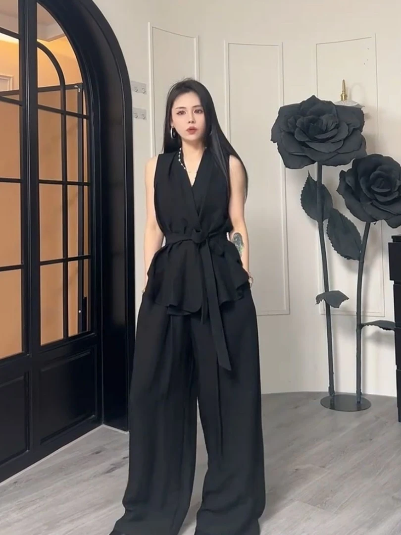

Korean Style Casual Summer Outfit Women's Sleeveless V-Neck Top High Waist Wide Leg Pants Two-Piece Set Fashionable Design