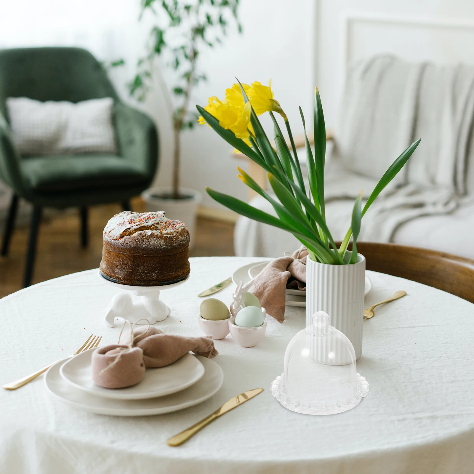 

Small Cake Display Stand with Transparent Dome Lid for Snacks Chocolate Fruit Storage Kitchen Party Event Dessert Presentation