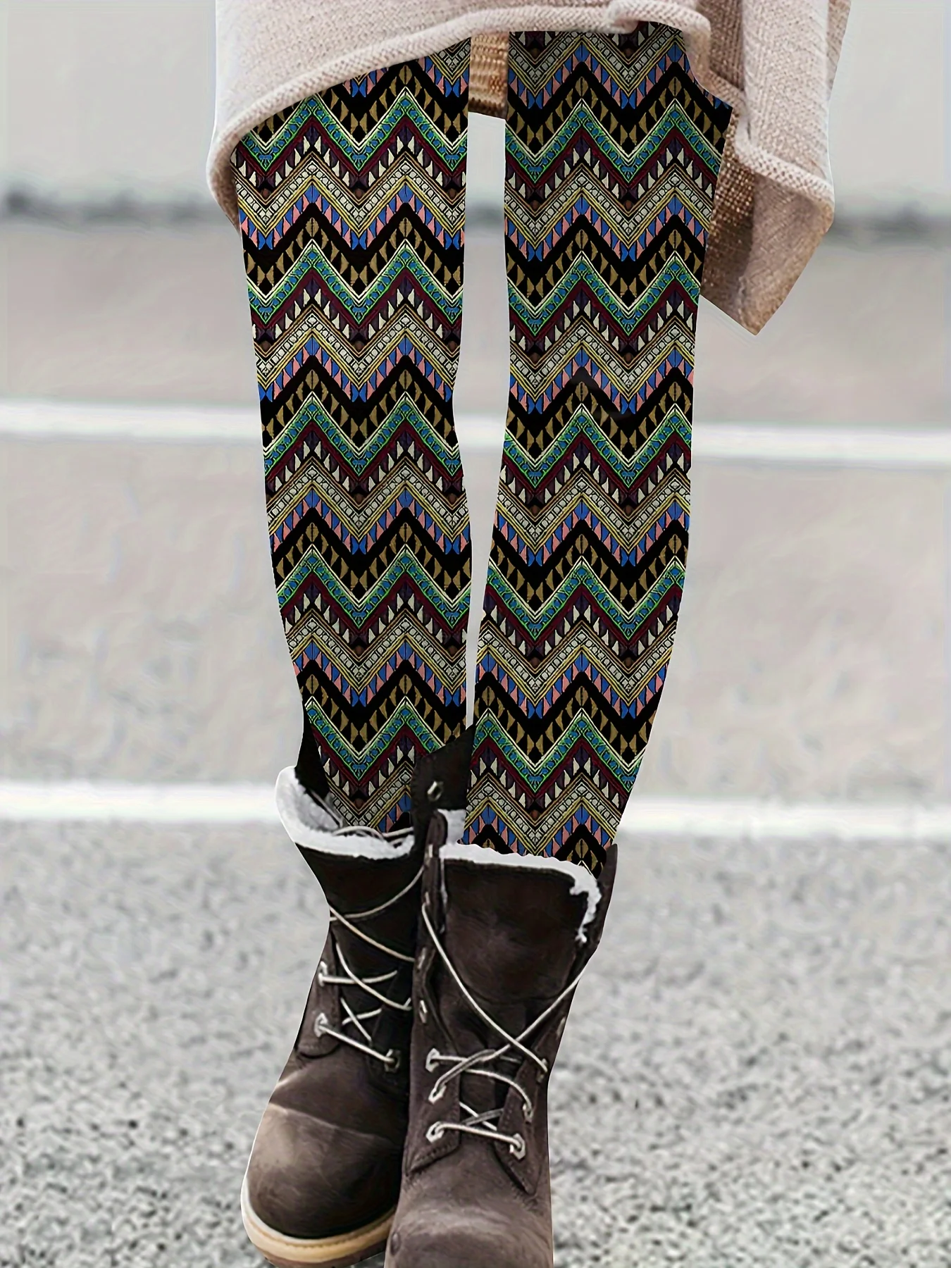 Women's Multicolor Chevron Geometric Print Leggings, Boho Tribal Stretch Slimming Trousers