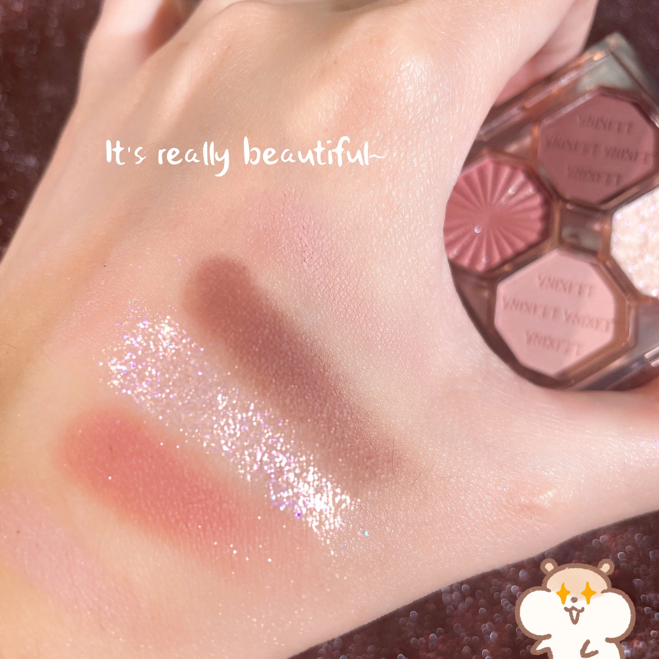 Jasny klejnot Czterokolorowy cień do powiek Perłowy matowy Niełatwy do zdejmowania makijażu Codzienny makijaż Cień do powiek Dysk