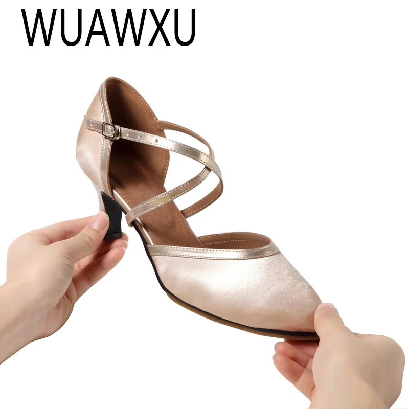 Wuawxu feminino adulto moderno sapatos de dança latina sapatos de dança de festa das mulheres cetim sapatos de dança salsa salto 6cm