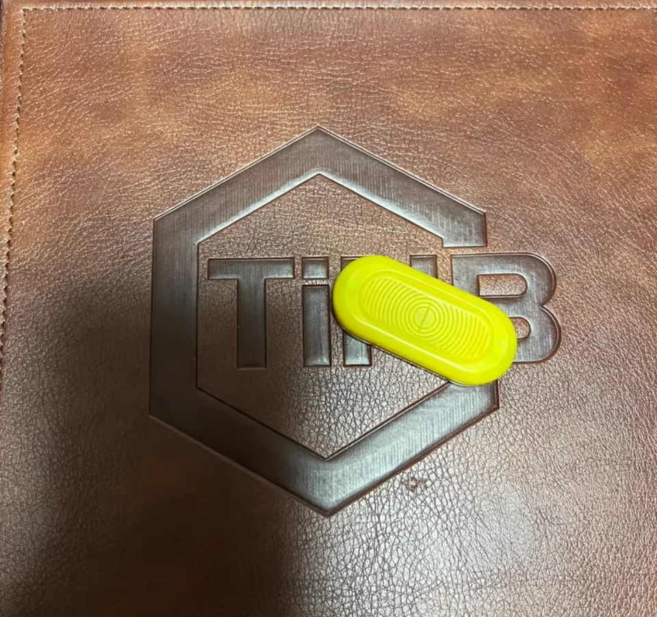 

Б/у EDC Dz светящийся лимонно-желтый Topb Fidget Slider Декомпрессионные игрушки
