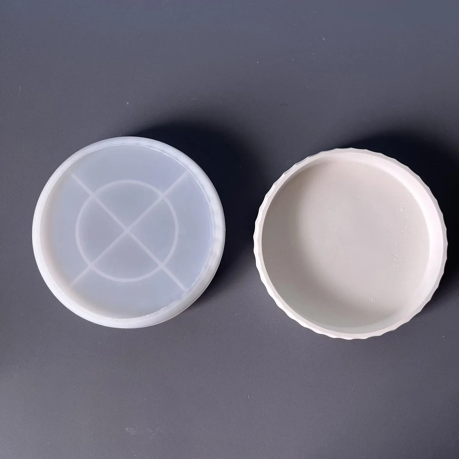 Plateau rond à Texture de rayures rotatives, moules en Silicone, bricolage, bougie, tasse, plâtre, béton, bol de rangement, moule en résine
