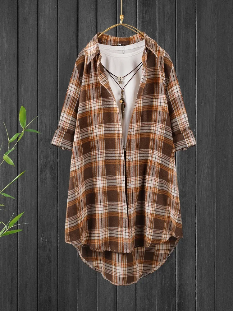 2025 Camicia a quadri da donna taglie forti Top stile pendolare chic abbigliamento da viaggio casual con vestiti design scozzese a righe con bottoni