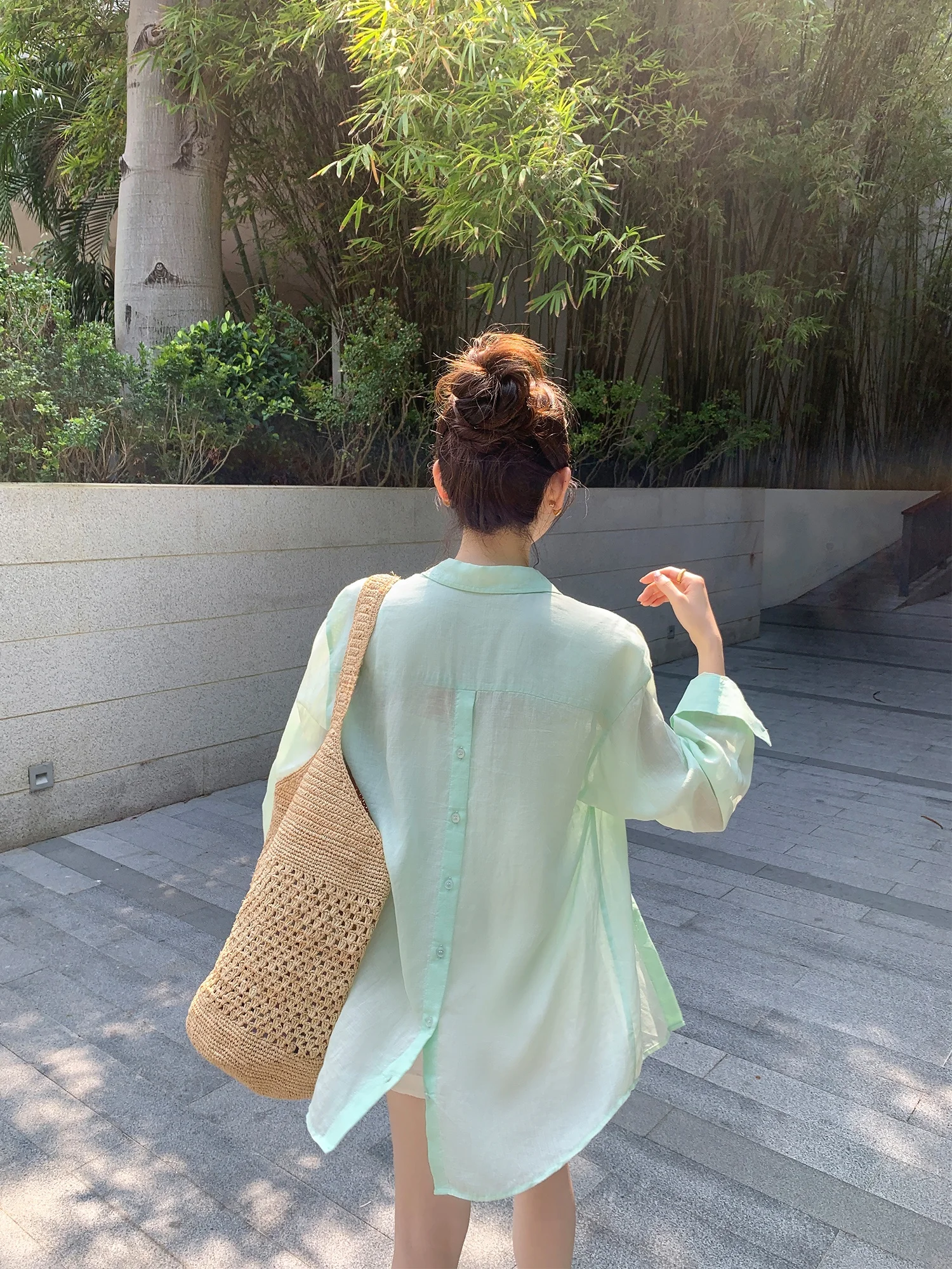 

Pusumede Summer Long Sleeve Women's Shirt 100% Flax Sun Protection Button Design Casual Style Regular Length Back Split