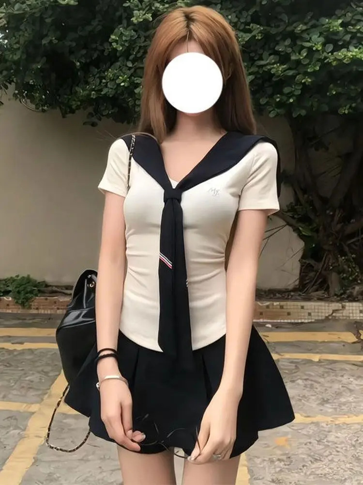 

Корейский Sle Sweet And Spicy Summer College Wind JK orm Navy Collar awl Топ Юбка Комплект ort Sve V-Ne Комплект из двух предметов