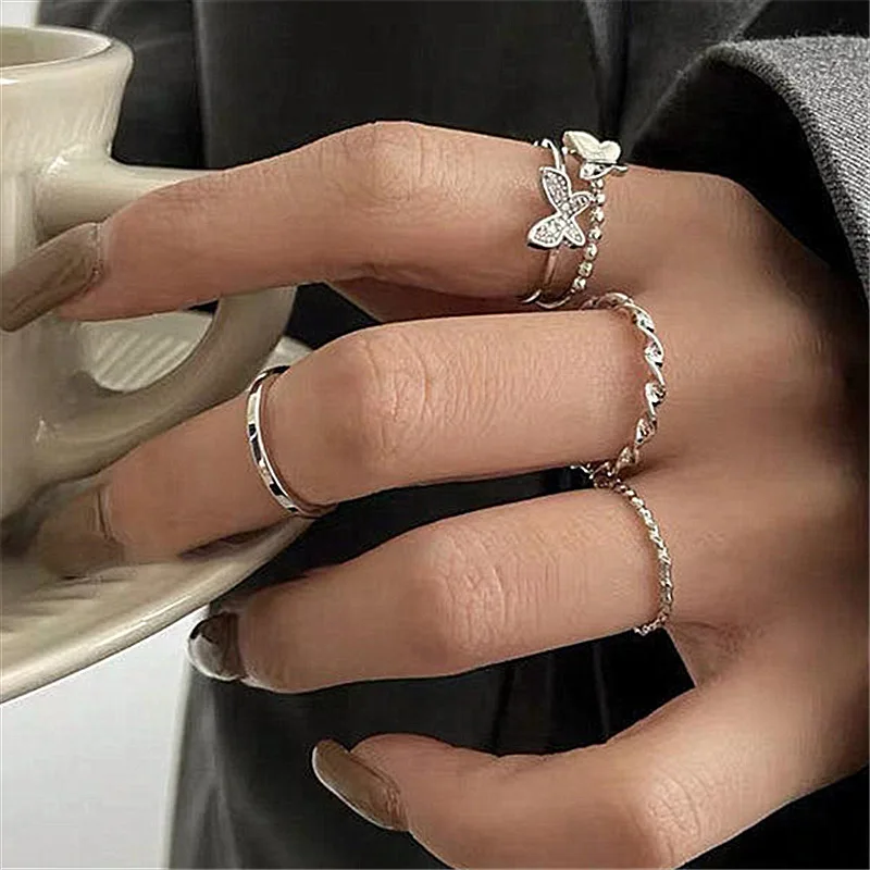 Four Piece Set of Super Fairy Spiral Ring, Female Instagram Style, Simple, Niche, Exquisite Temperament, Joint Food Ring