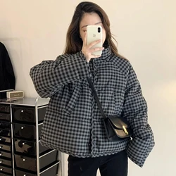 Fashion American Retro Plaid Puffer Jacket Women Loose Stand Collar Short Down Jacket 90White Duck Down Warm New in Outerwears