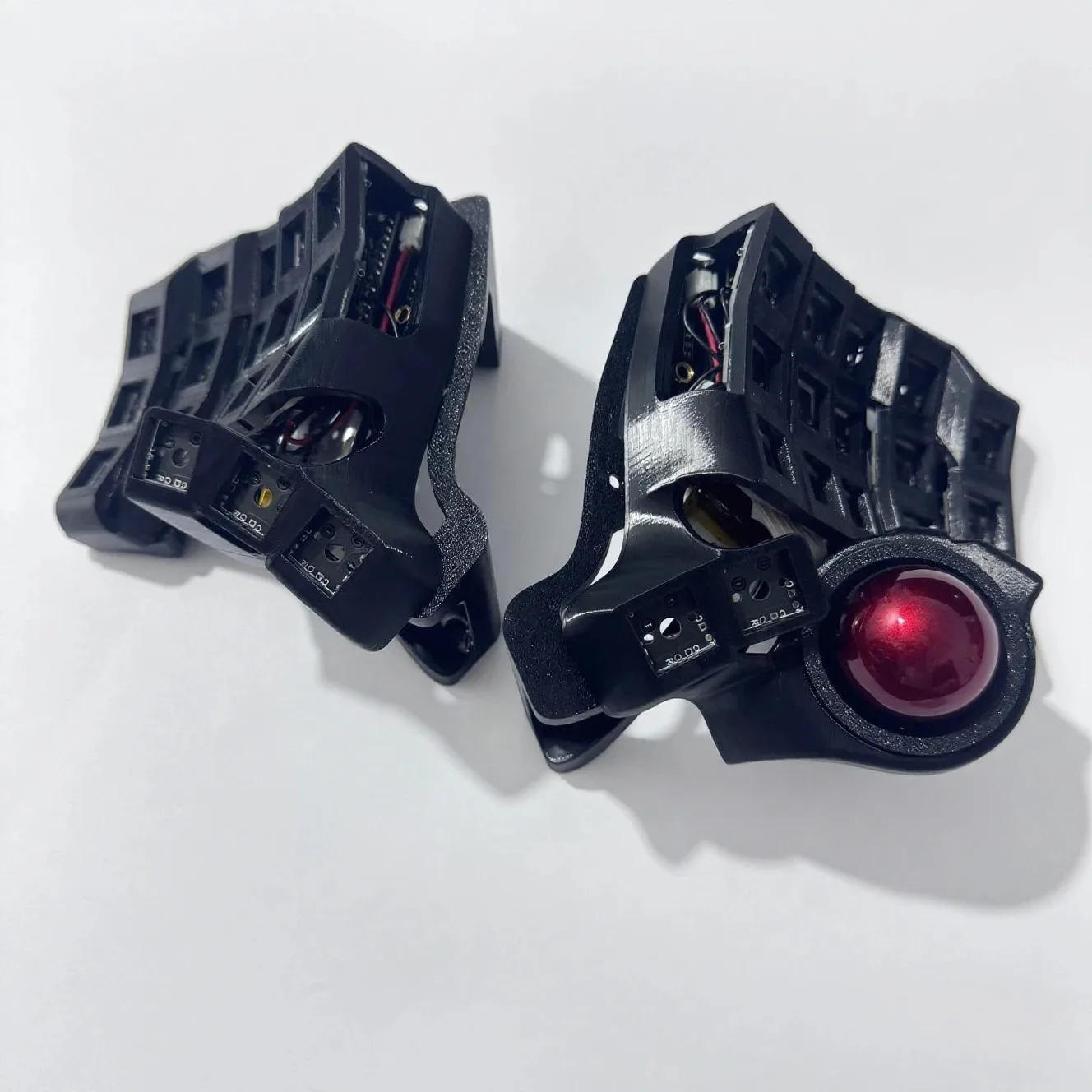 Charybdis Nano منحني سبليت لوحة المفاتيح عدة 3x5 مخصص كرة التتبع بلوتوث اللاسلكية ثنائي الوضع الساخن مبادلة سبليت لوحة المفاتيح الميكانيكية