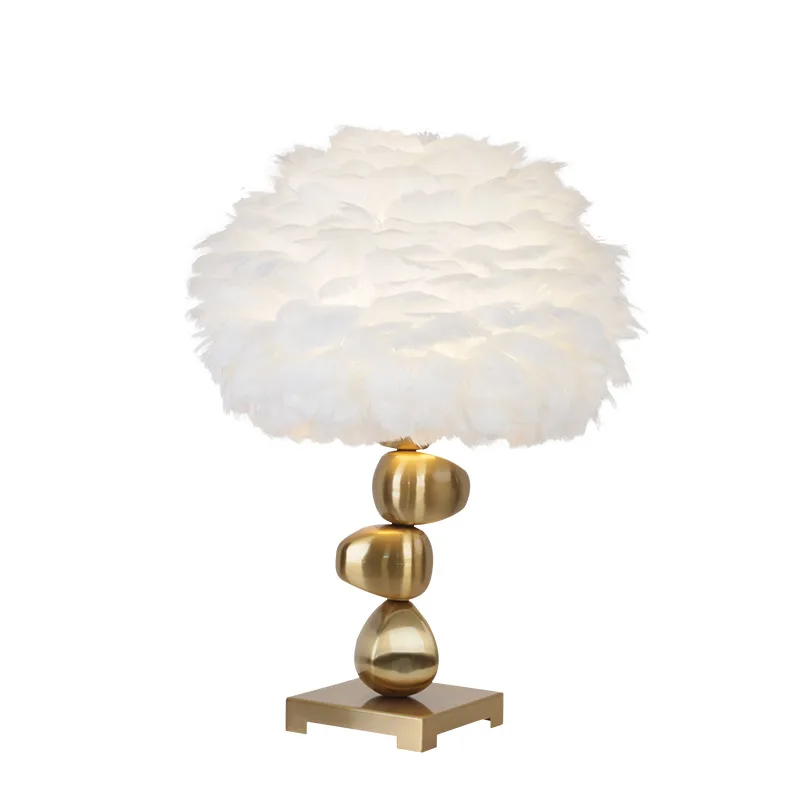 

Настольная лампа с перьями для спальни, скандинавская гостиная, столовая, настольная лампа, креативная элегантная лампа из кованого железа с перьями в стиле ins