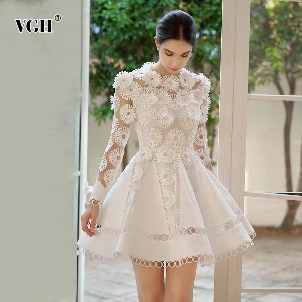 

VGH slimming spliced appliques solid mini dresses For women round neck long sleeve high waist elegant dress female fashion new