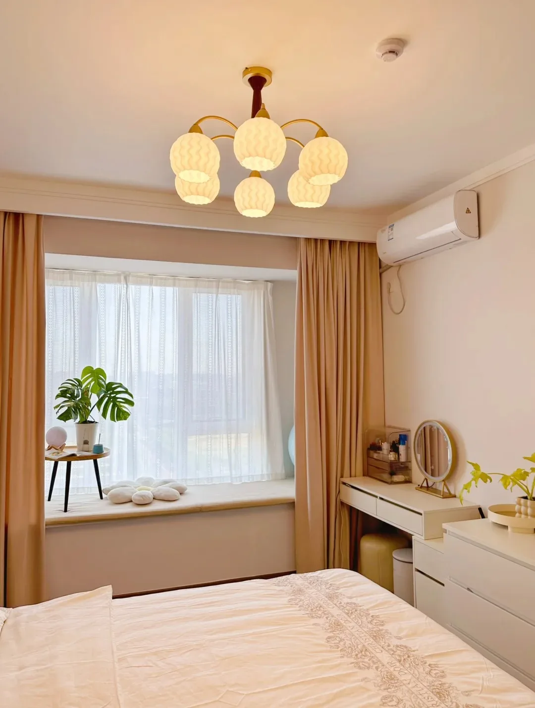 

Diode Laser Hair Removal Machine 4000W Depilation Equipment Alexandrite Ice Titanium Hair Removal Depilacion Profesional