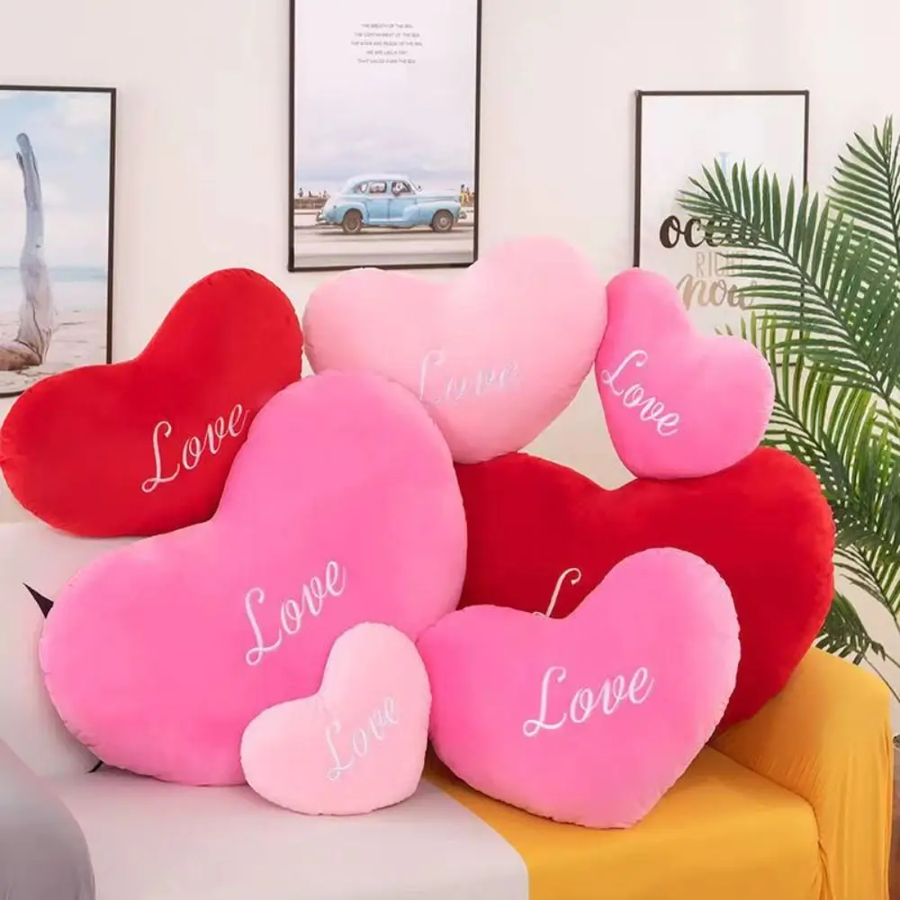 Nuovo cuscino in peluche a forma di cuore a forma di cuore Cuscino morbido decorativo per la casa di San Valentino Cuscino imbottito di colore rosso rosa