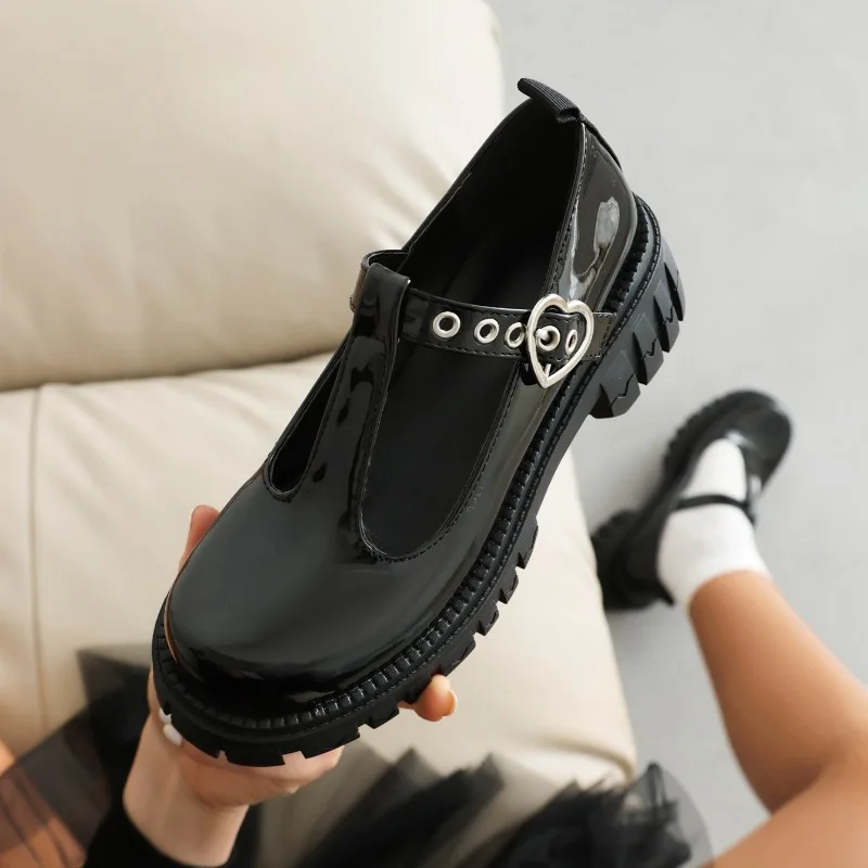 

2024 Брендовые женские туфли-лодочки из лакированной кожи Janes, туфли-лодочки с круглым носком на блочном каблуке 5 см, размер 42, 43, повседневная мягкая обувь для отдыха