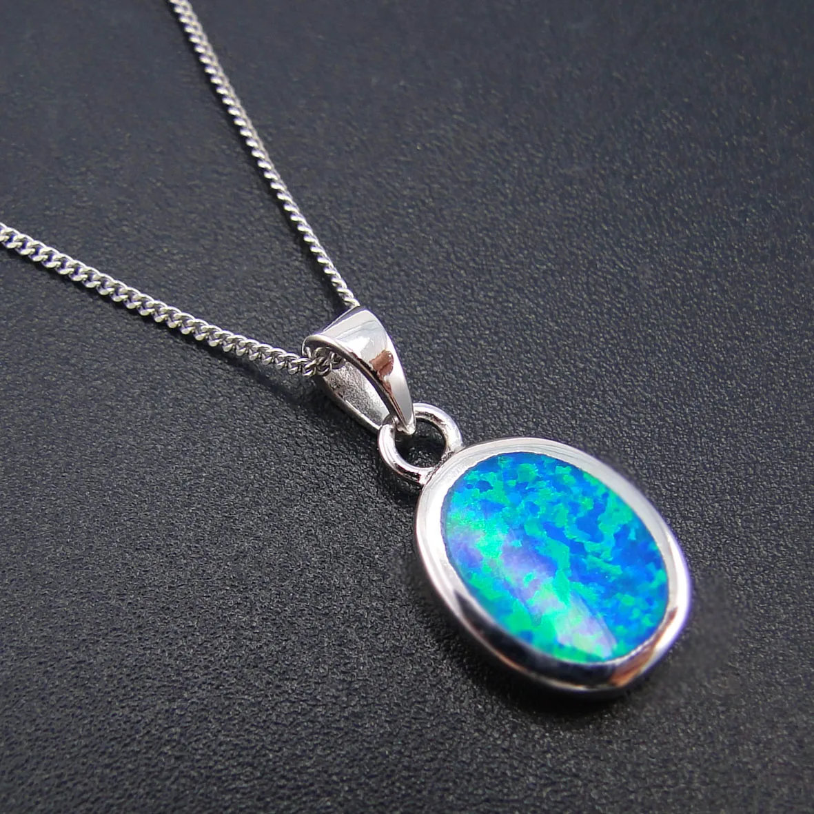 New Design 100% 925 Sterling Silver Pendants Round Cut Opal Fine Jewelry Blue Fire Round Opal Pendants for Women without Chain