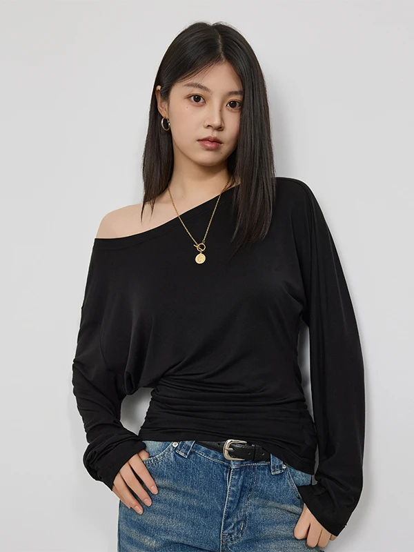 Korean Sle Spring New Ruched Long Sve T-irt Women's Asymmetrical oulder Bared Slant oulder Top Casual Fit Breathable