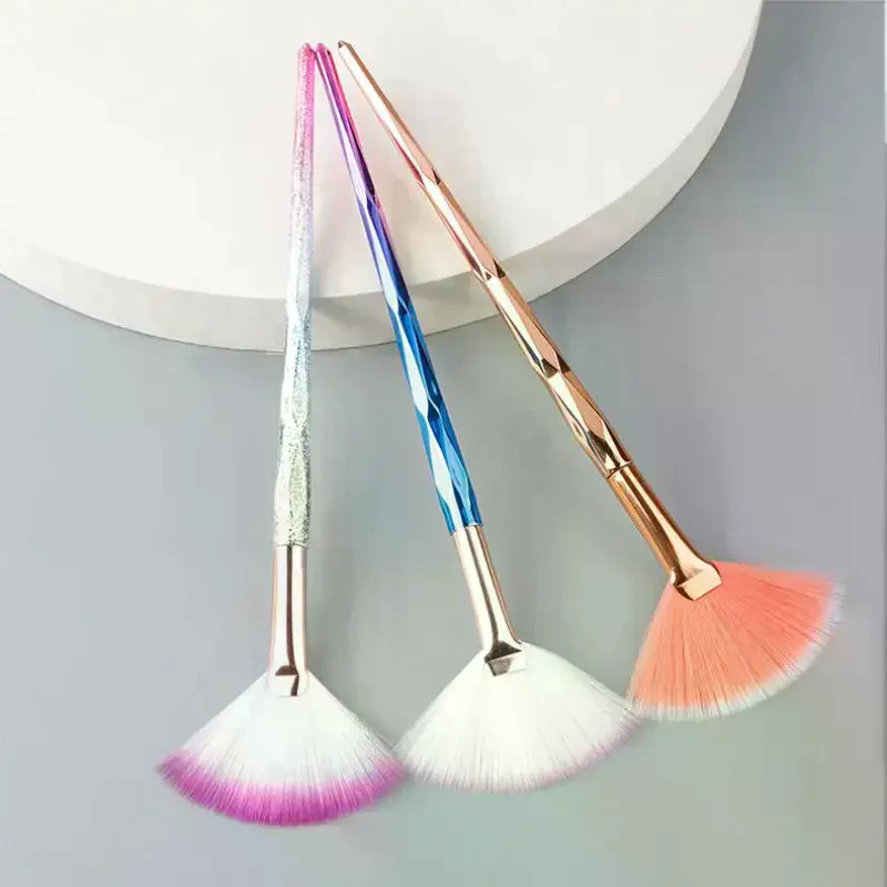 فرشاة مكياج كبيرة مسطحة لتسليط الضوء على شكل مروحة أحمر الخدود، فرشاة مكياج بودرة فضفاضة للوجه، أدوات كورية ناعمة ومريحة حتى الألوان للنساء #2