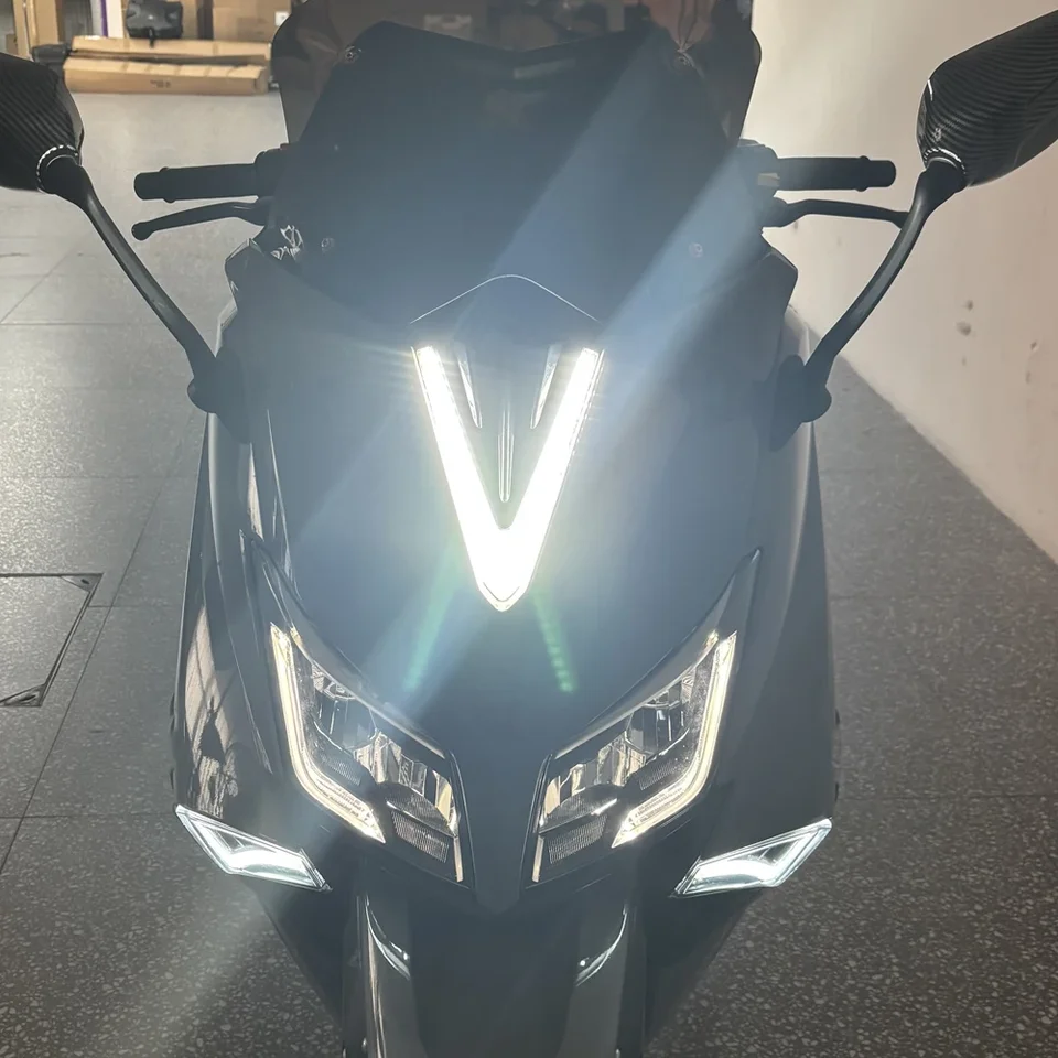 TMAX 530 2015-2016 Daytime Running Light V-Shaped LED Turn Signal