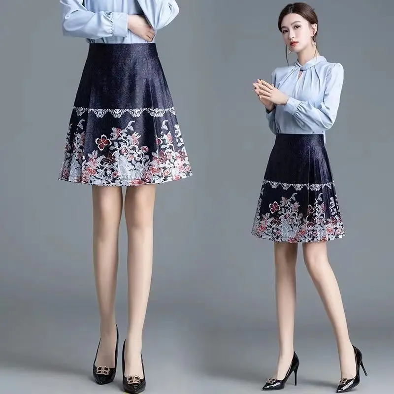 Chinese Style Hanfu Skirt - High Waist Pleated Horse Face Skirt Slimming Fit for Women Retro Short Skirt with Traditional Design