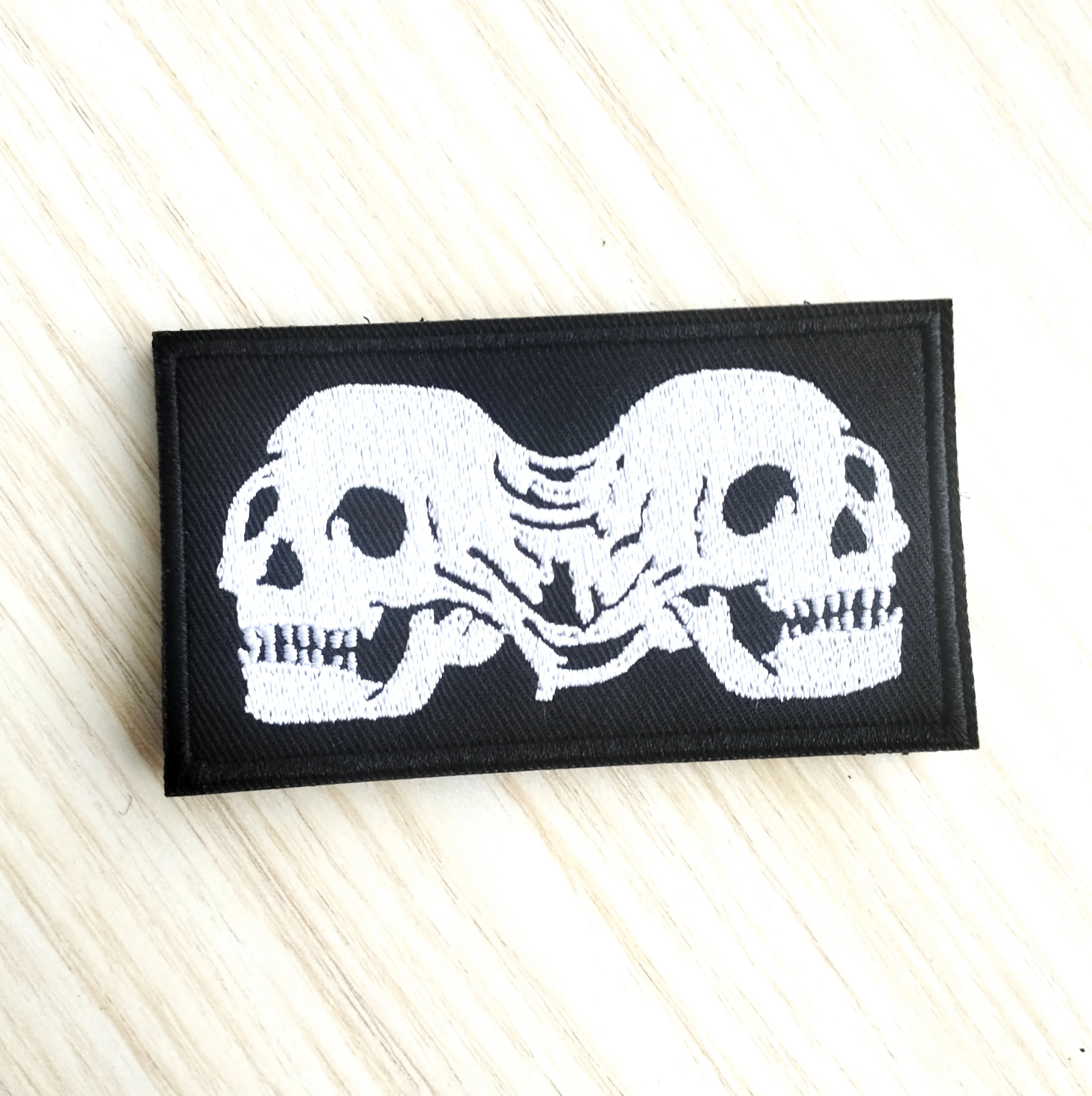 Rock Band Thermocouple Patches for Fabric Jackets, Embroidered Punk Appliques, Classic Nostalgic Musical Badges, Handmade Sewing