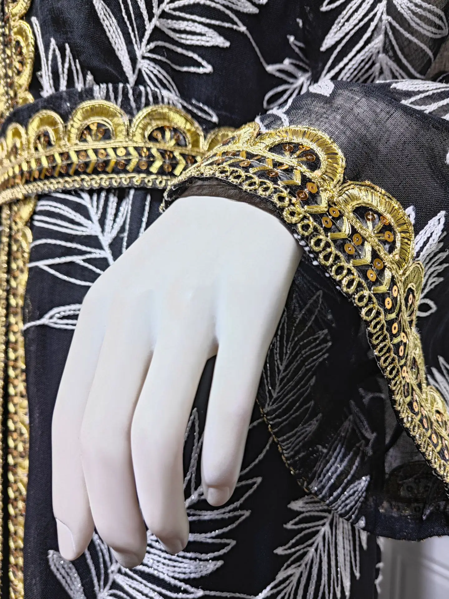 Abiti lunghi ricamati Uni Fashion Cintura Abaya con maniche a rete inclusa Caftano con cintura in due pezzi 2025