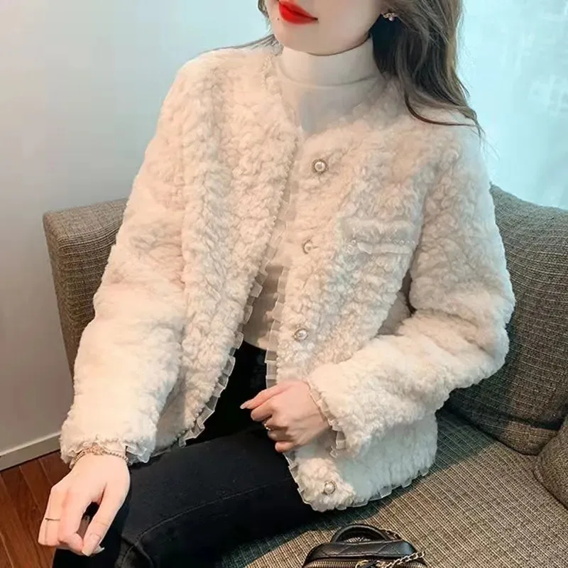 Fashion Lamb Hair Coat For Women Autumn Winter Thickened Jacket 2023 New Korean High Grade Lace Beaded Casual Outerwear Female