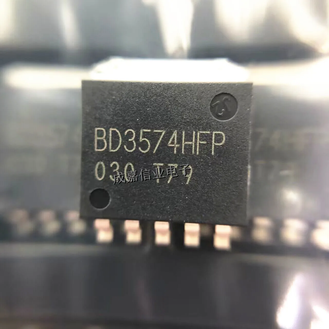 10pcs/Lot BD3574HFP-TR HRP-5 BD3574HFP LDO Voltage Regulators LDO REGULATOR POS 5V 0.5A 6PIN Operating Temperature:- 40 C-+125 C